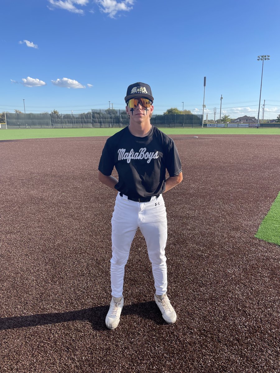 FiveToolTexas's tweet image. F: Five Star BCS 14, DFW Twins 2028 16U White 4
PoG: @cade_burkey 2-2, 3B, 2 RBI