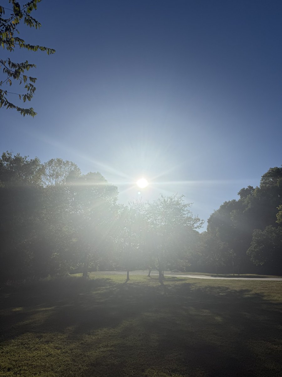 Evan (@eviaeai) on Twitter photo 