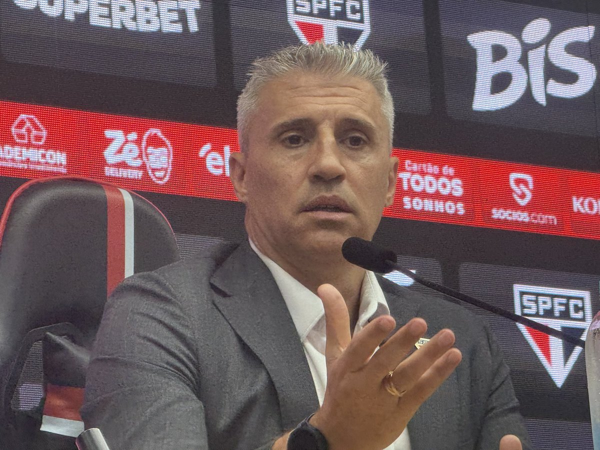 🎙️ Hernán Crespo: “Pessoalmente, nunca vivi algo igual de tão escandaloso como hoje. Tenho 32 anos de futebol, como jogador e técnico. Nunca vi nada igual. Nunca vi nada tão evidente. Tenho o maior respeito pelo Palmeiras e pela qualidade dos jogadores, dito isso, foi escandaloso