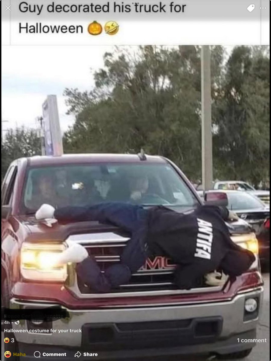 varenykyj21's tweet image. #Antifa and  Halloween 🎃  💀 hitching a ride to the next block  🍬 🍭 🍫
