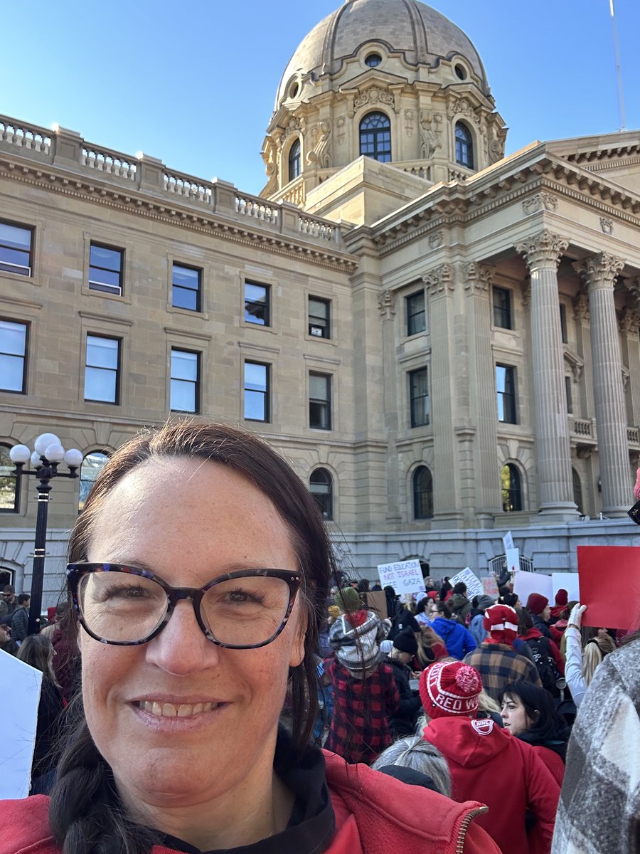 Colleen Yoshida tweet media