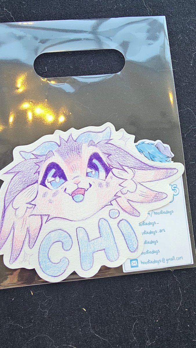 FurryChi's tweet image. It's a little Chi in here @hoodiedogs_