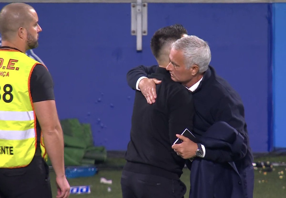 🚨 𝗦𝗧𝗔𝗧: FC Porto won 9 games in a row and needed 1 more victory to write club history, but then José Mourinho's Benfica came along!