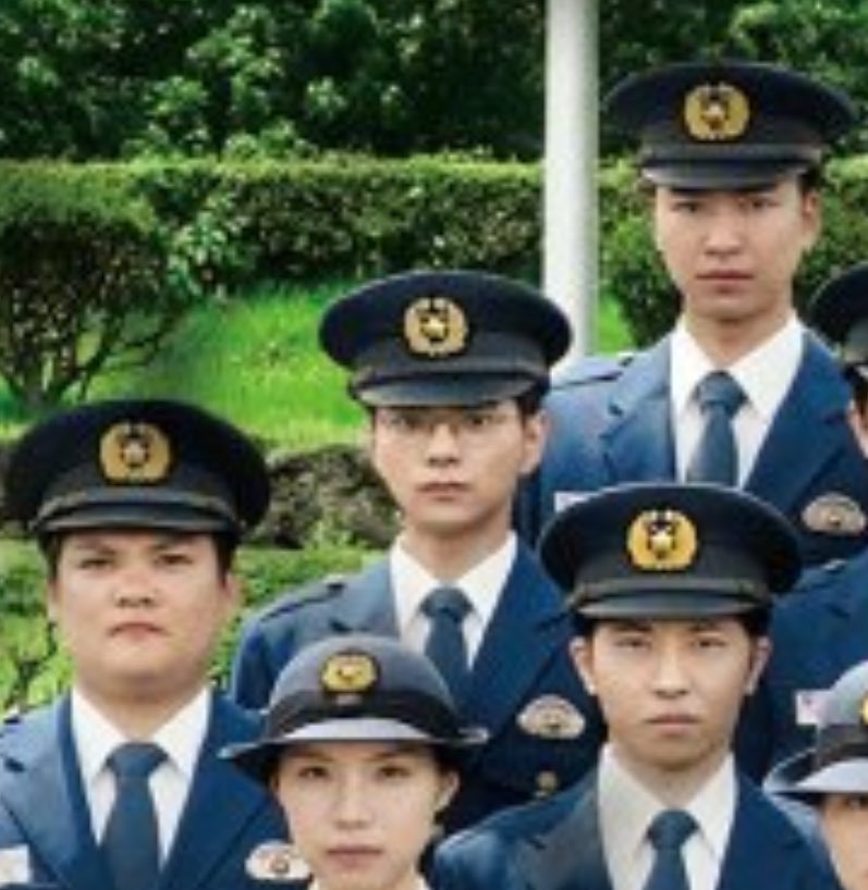 帽子と顔の大きさの対比が2次元すぎる