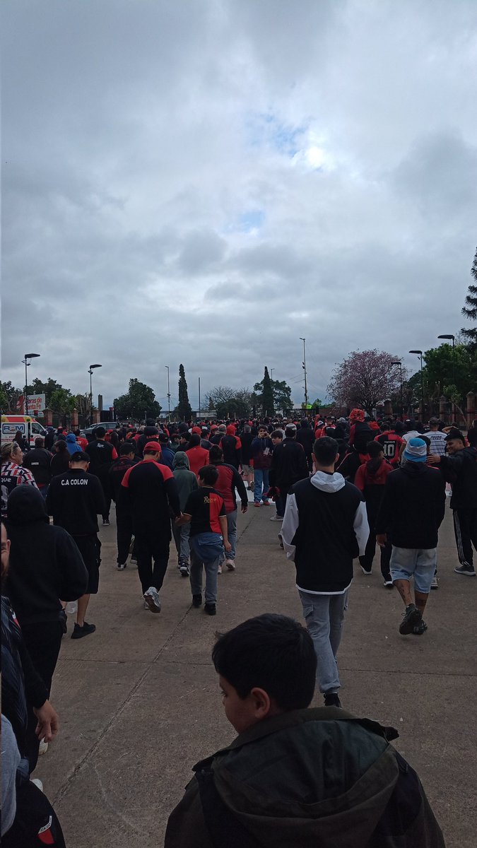 Te alentaré cuando menos lo merezcas. Será cuando más lo necesites ❤️🖤