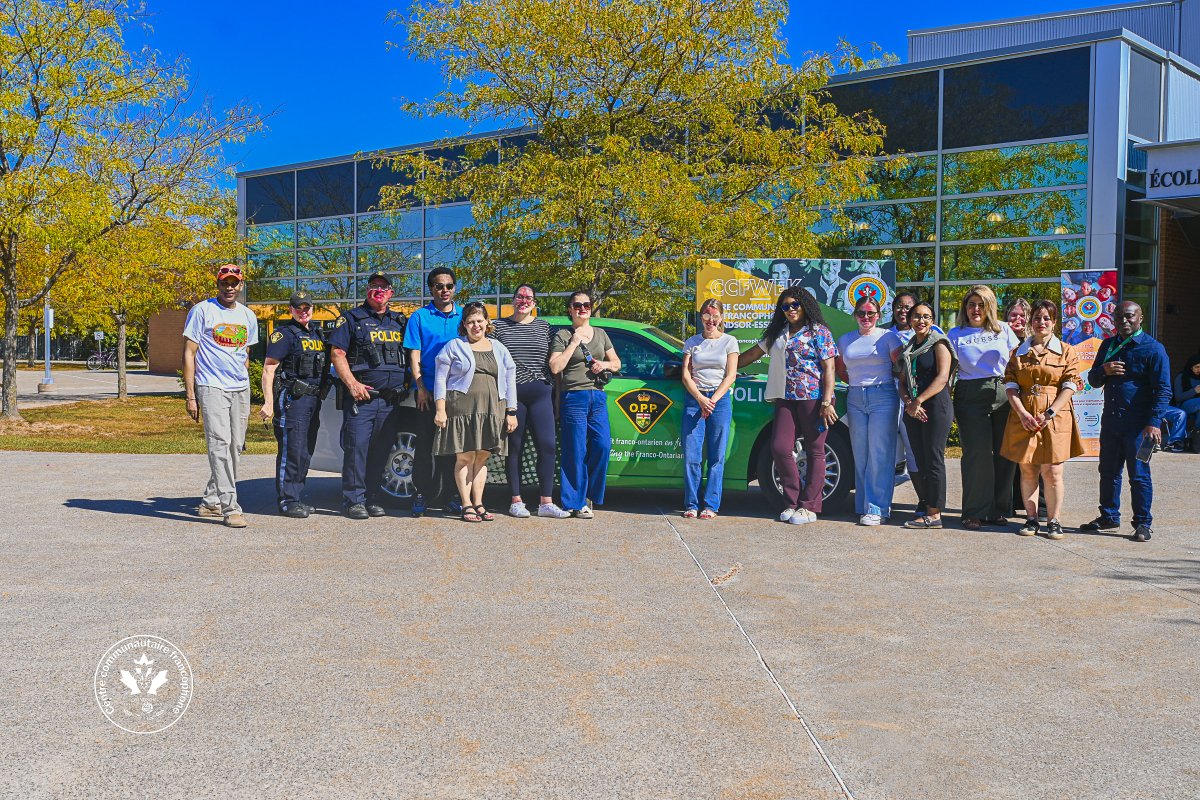 50ans du Drapeau Franco-ontarien
Merci à tous et à toutes pour votre participation à la présentation du véhicule de patrouille de la Police provinciale de l'Ontario frappé aux couleurs du drapeau franco ontarien. #FrancoOntariens et #FierteFranco.