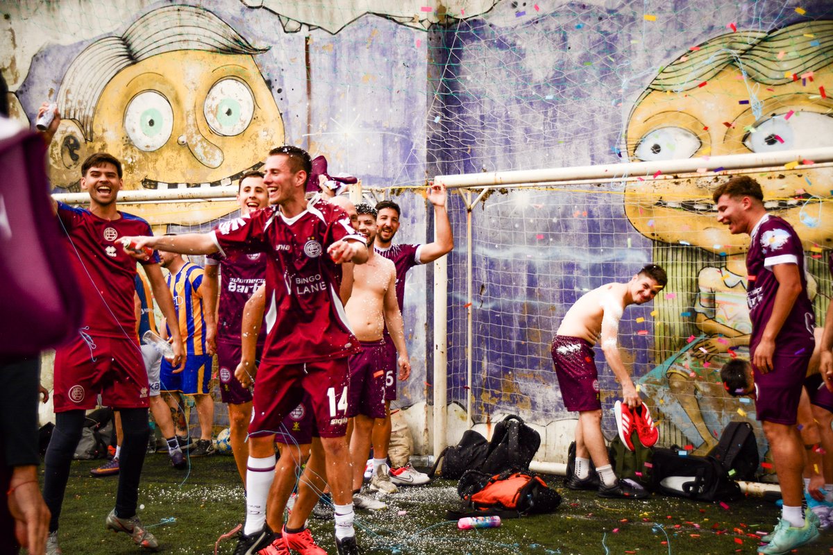 Damiv14's tweet photo. A casa pingüino 🐧🇳🇬
Todo garchado por @LanusLat 🇱🇻 https://t.co/1dgNXIwn8Q