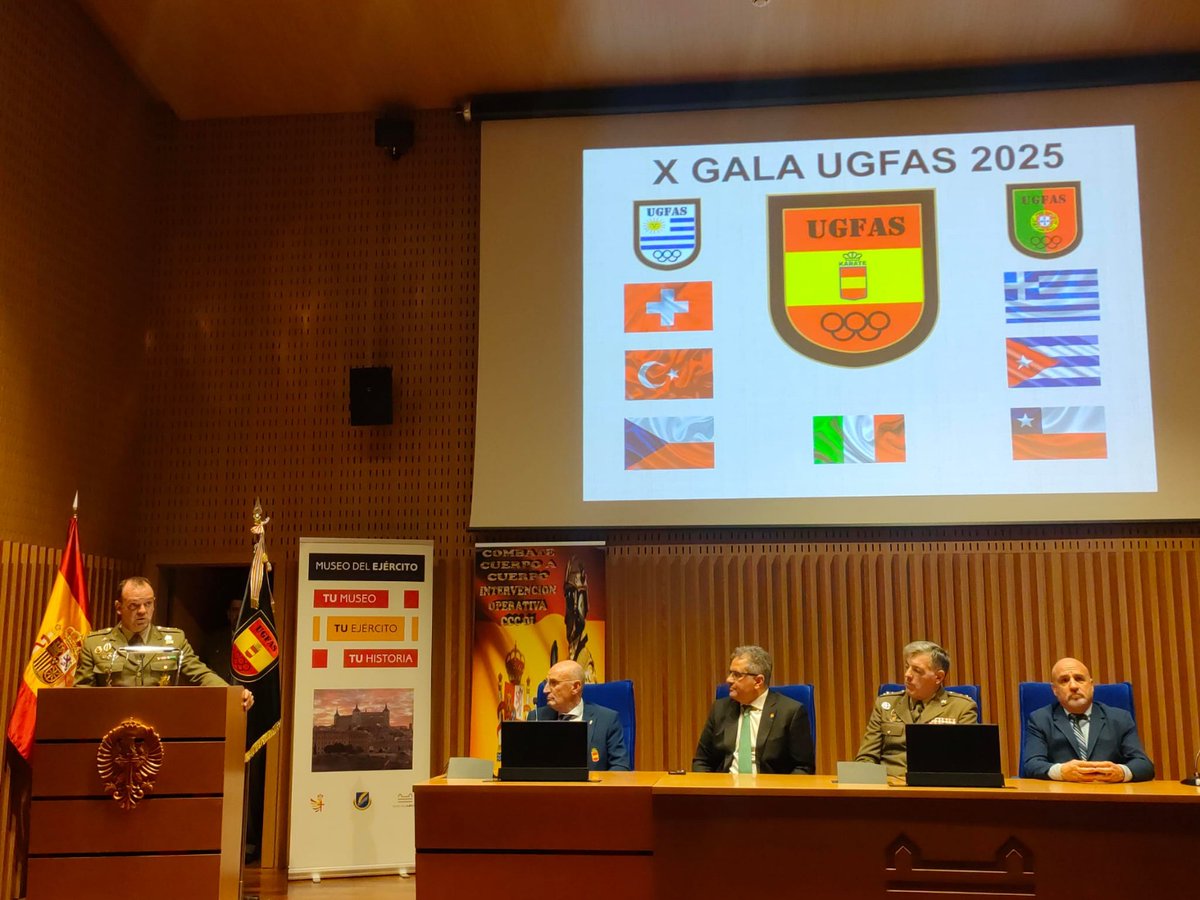 UGFAS_'s tweet image. X Gala UGFAS 2025
Más de 160 asistentes representantes 🇪🇸🇵🇹🇮🇹🇨🇭🇹🇷🇬🇷🇺🇾🇨🇺
Mesa: Gral. A. Alba, R. Jurado, J. Pinedo (RFEK), J. A. Eguía (Kickboxing) y J. J. Robles (UGFAS).
Asistió Kayici Salim (VP mundial).
Marcada por la camaradería y la proyección internacional de UGFAS.
#UGFAS