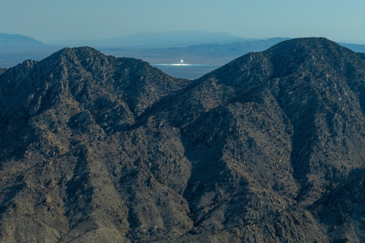 lighthawk_org's tweet image. A view from above can turn awareness into action.

In August, LightHawk flew over Nevada to document both the threats to wild landscapes and the beauty worth protecting.

Imagery from the flight will help make the case for lasting protection. 🛩️
#LightHawk #PublicLands #Nevada