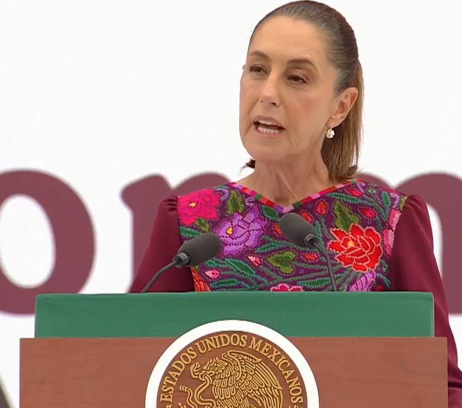 La Presidenta <a href="/Claudiashein/">Claudia Sheinbaum Pardo</a> anuncia en su #primerinforme, la consolidación y continuidad del Programa "Agua saludable para la laguna".

¡Es un Honor estar con Claudia hoy!
#PrimeraPresidenta