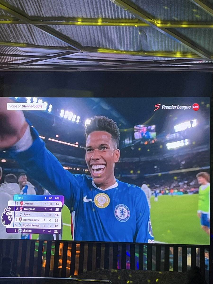 The only man Arsenal fans are grateful for 😂😂
Chelsea vs Liverpool