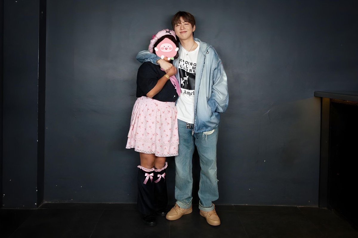 _peachlli's tweet image. So… I finally met my first love in kpop 💞 

7 años desde que conocerlo se convirtió en el mejor efecto mariposa que pudo tener mi vida, 7 años estando a su lado y amándolo, ily kang daniel 💞⭐️

#ACT_NEW_EPISODE_MEXICO
#KANGDANIEL_IN_MEXICO
#MEXICOLOVESDANIEL