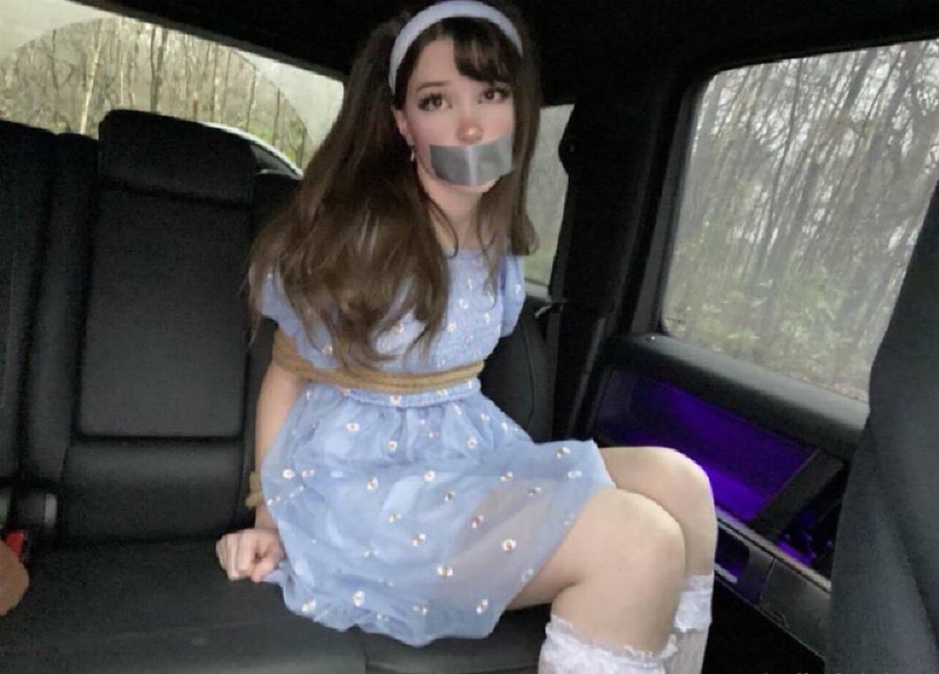 reply “yes” for a surprise DM 💕 ( I’m serious )