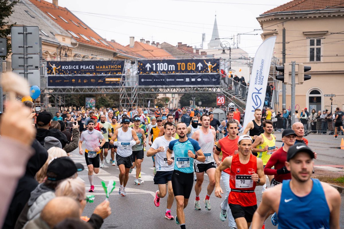 KILOMETERS FULL OF STORIES – THIS IS WHAT THE 2025 INTERNATIONAL PEACE MARATHON LOOKED LIKE

Today, Košice came alive in a way only the International Peace Marathon can bring 🏃‍♂️. The streets were filled with laughter, cheering, and that special kind of energy that always touches