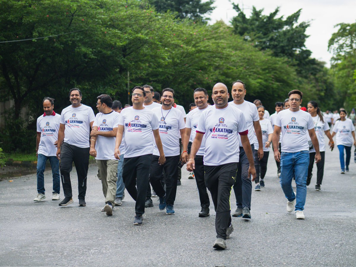 umeshslg's tweet image. अखिल भारतीय मारवाड़ी युवा मंच द्वारा आयोजित वॉकाथॉन 2025 का देशभर में हुआ भव्य और ऐतिहासिक आयोजन 
मारवाड़ी युवा मंच सिलीगुड़ी ने भी इस राष्ट्रीय अभियान में बढ़-चढ़कर भाग लिया और सिलीगुड़ी में एक उत्कृष्ट एवं प्रेरणादायी कार्यक्रम का सफल आयोजन किया। 
@MoHFW_INDIA 
@RajuBistaBJP