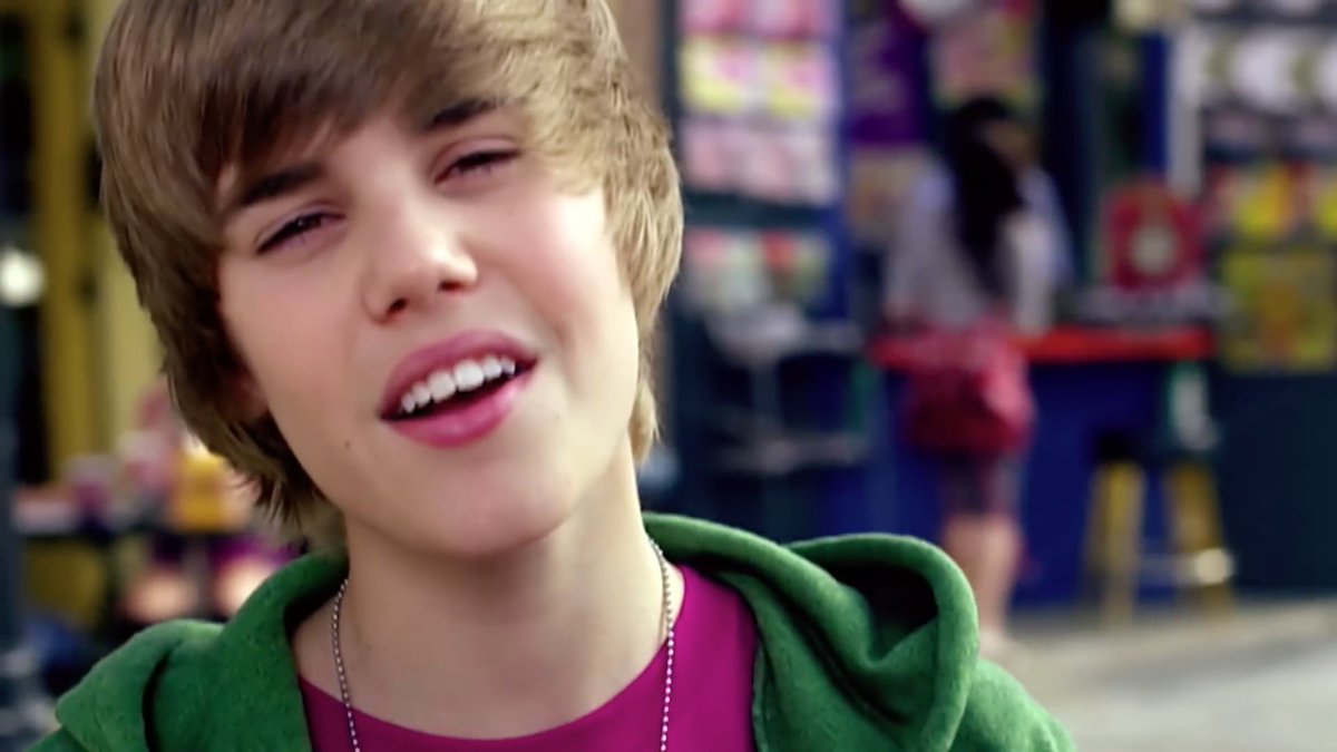 MTV's tweet image. Today&apos;s plans include buying myself expensive chocolate and crying over the fact that it&apos;s been 16 years since @justinbieber released &quot;One Less Lonely Girl&quot; 😭