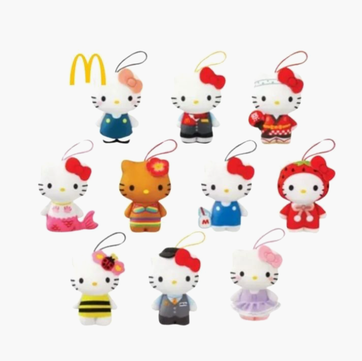 ﹙VENDA﹚pelúcia hello kitty saia azul marinho coleção 2025 mcdonald's 

✧ R$ 42,00 + frete
✧ pagamento por pix ou cartão com taxas
✧ feedbacks positivos aq
✧ lacrada
✧ apesar de não ser diretamente relacionada ao kpop muita gente dessa bolha consume então vou postar aq