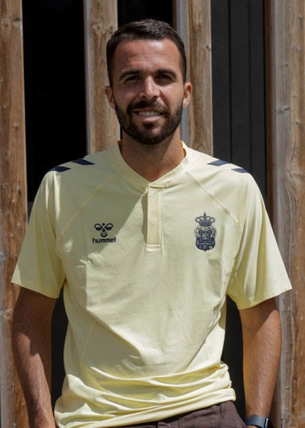 MasFutbolMARCA's tweet photo. 💪❤️ Es una de las noticias más esperadas del fútbol español. Kirian Rodríguez vuelve a una convocatoria oficial después de ocho largos meses luchando contra el cáncer. Aunque su regreso no se esperaba tan temprano, la convocatoria de la UD ha sorprendido con la presencia del 20 https://t.co/sfS00XuQHV