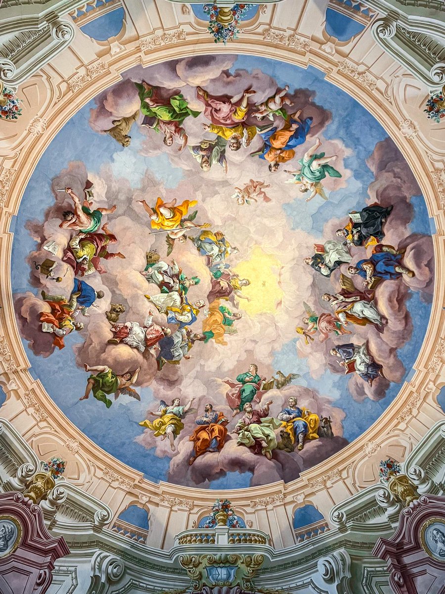 fluglehrer_neu's tweet photo. zwillinge am wochenende auf #CultureVulture tour im westen, am heimweg besuch vom stift #admont, zeigten sich beeindruckt, schicken fotos.
'Opa, toll die bibliothek!'

#welovetwins #OmOpa https://t.co/pEQUU84TzK