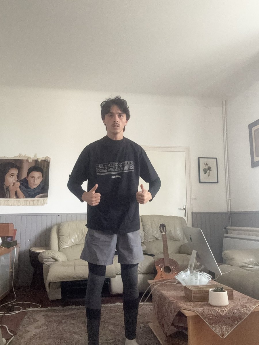 ArmMatIr's tweet image. C’est une folie, je détestais courir de toute mon âme, dernier en cross tout le collège et lycée, et j’arrive à tenir des distances que je pensais aucunement (alcool, cigarette, mdr ). Je suis fier de moi là-dessus, je vais tout enculer après.