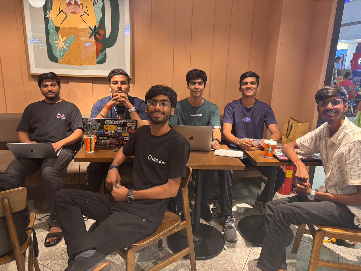 0xvelhal's tweet image. Week 1 of Q4 (winter arc)

&amp;gt; in full shipyard mode w @stellar_ind 
&amp;gt; banger initiatives for this quarter ( yeah we&apos;re locked in)
&amp;gt; Solana builders in India are just wild
&amp;gt; shipyard popup&amp;gt;&amp;gt;&amp;gt;onlydevs 
&amp;gt; resuming @clipsofcrypto w @Shadow7Ash real soon (more content to be posted)
&amp;gt;…