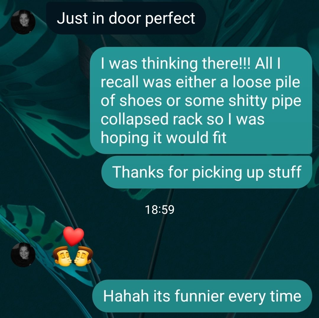 thedeanytheory's tweet image. My mum has an annoying habit of answering things lazily by just tapping the emote where 99% of other convos is thumbs up, and I had a theory if I changed it she wouldn&apos;t notice and keep using it for ease