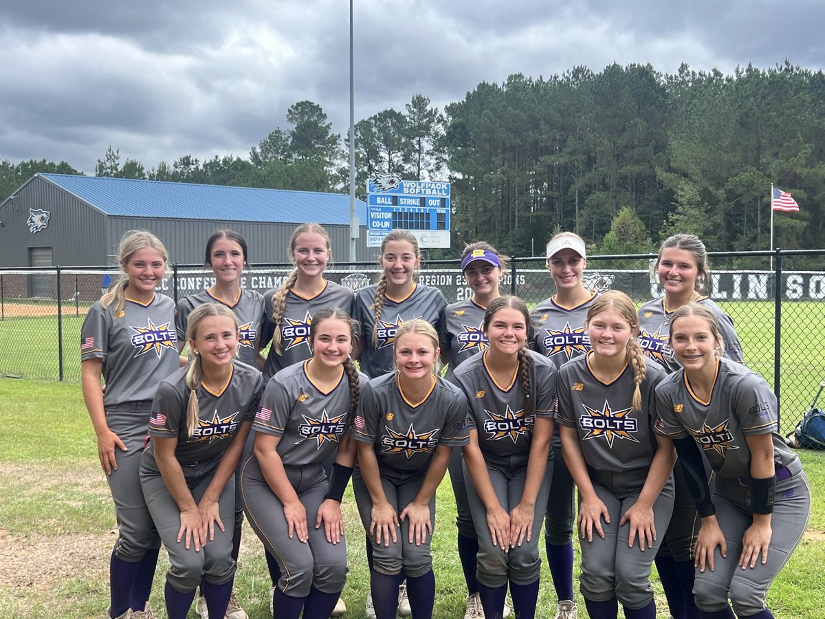 Went 2-0 this morning with some great hits, great defense, and awesome pitching. Thank you to <a href="/CoachMeleah/">Meleah Howard</a> and <a href="/coachbeall07/">Amber Adcock Beall</a> for giving us the opportunity to showcase our skills. #BoltsBoom #DoDamage #NextLevel #LevelUp