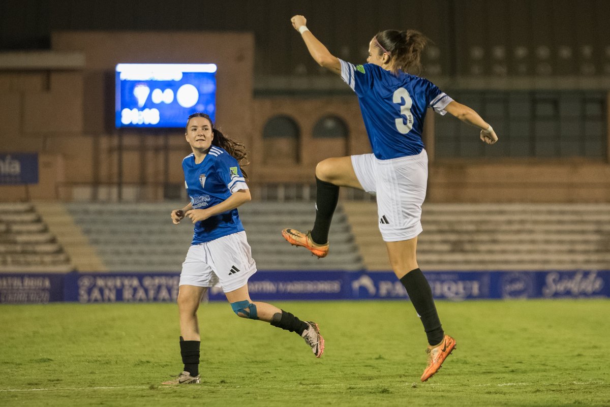 𝑹𝒆𝒇𝒆𝒓𝒆𝒏𝒕𝒆.

💙 ¡Cristina de la Hoz marca el primer gol del #CDSFemenino en el Iberoamericano!