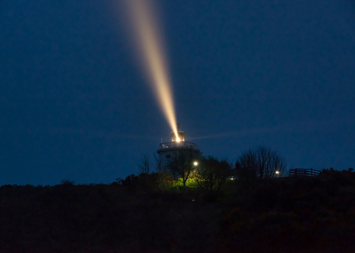 sasastro's tweet photo. Cromer Lighthouse #AlphabetChallenge #WeekNforNight https://t.co/sqN9GJxqGy