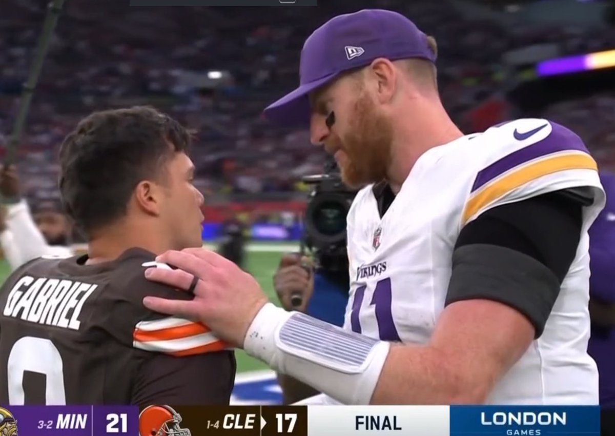 TheBrohioan's tweet image. Carson Wentz out here lil bro'ing shark boy. 😂