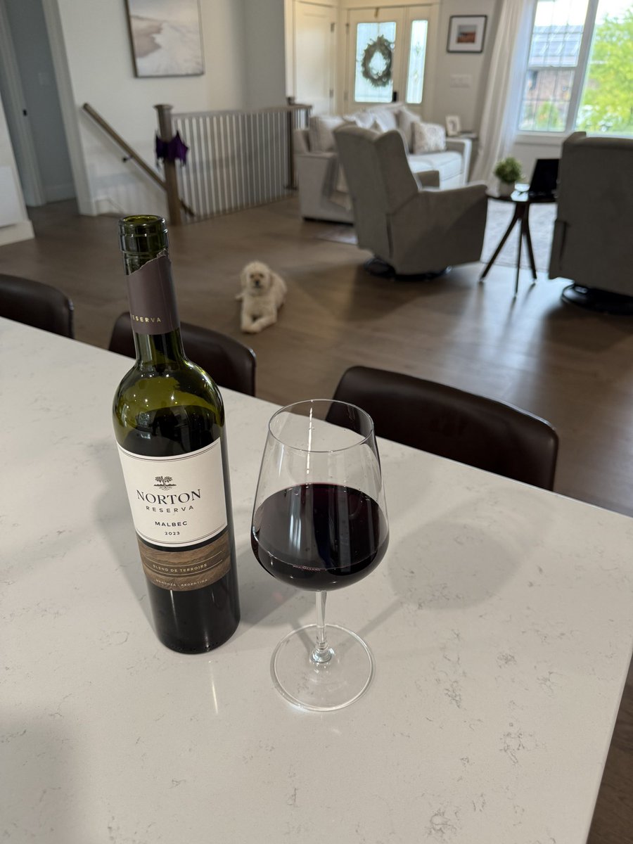 End of a large week! Full golf courses and 7 shotguns over 3 courses. Cheers to all golf industry workers. The light is at the end of the tunnel! ⛳️🍷