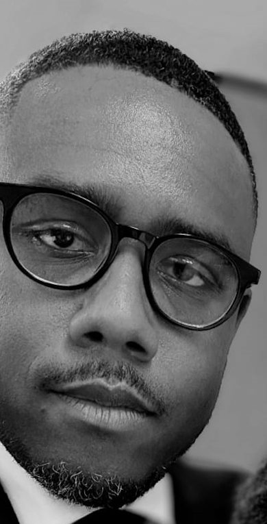 BritsInToronto's tweet image. Let’s all help fellow Brit Michael find a job! Hey companies, snap this guy up quick ... britsintoronto.com/2025/10/05/let…