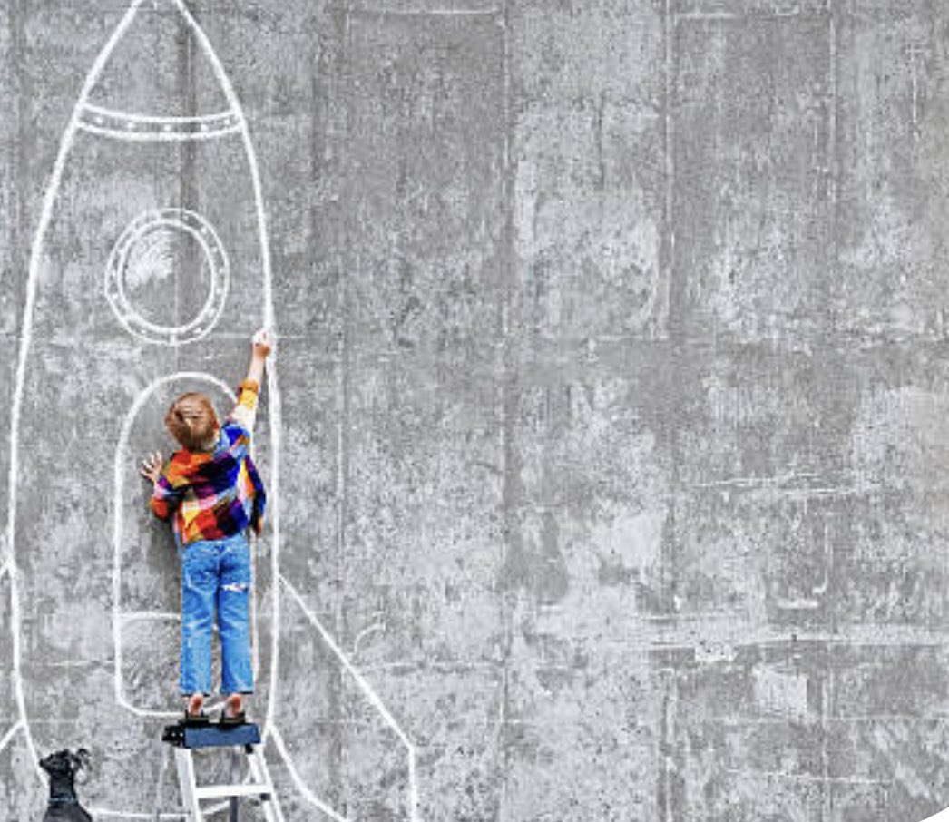 <a href="/Daniaalghamdi/">د.دانيا الغامدي</a> "ولكن تؤخذ الدنيا غِلابا" ثم نقطة على السطر..
لنعيد من هذا الشطر صياغة مشهد اعتلائك منصة الموقف..
فلم يروا منك إلا تلك اللحظة..
وغابت عنهم كل غصات التهشيم التي تجرعتها..
وكل أوساط التهميش التي تخطيتها..
لم يقرع مسامعهم كل ذلك الضجيج..
فغاية ماأدركوا..
أنك تلامس ما تمنوه لأنفسهم..