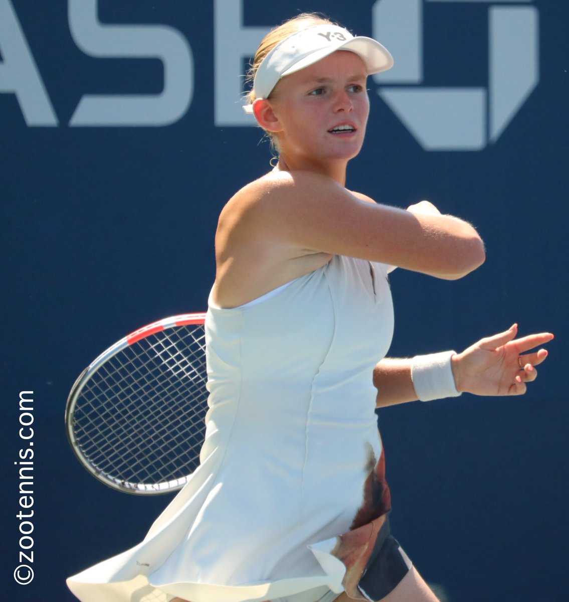 In case you missed Friday, here's my <a href="/TennisRecNet/">Tennis Recruiting</a> column on the top performers of September in the junior and collegiate realms:
tennisrecruiting.net/article.asp?id…