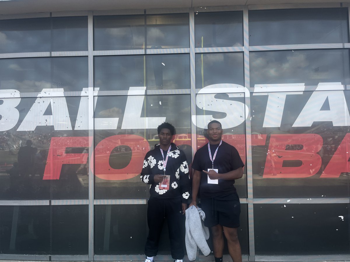 TechCalumet's tweet image. Great to see Juniors @GODLYHANDSs and @BryceBrandon08 on Game Day visits. Many more to come for these 2 great young men.  @IndianaPreps
