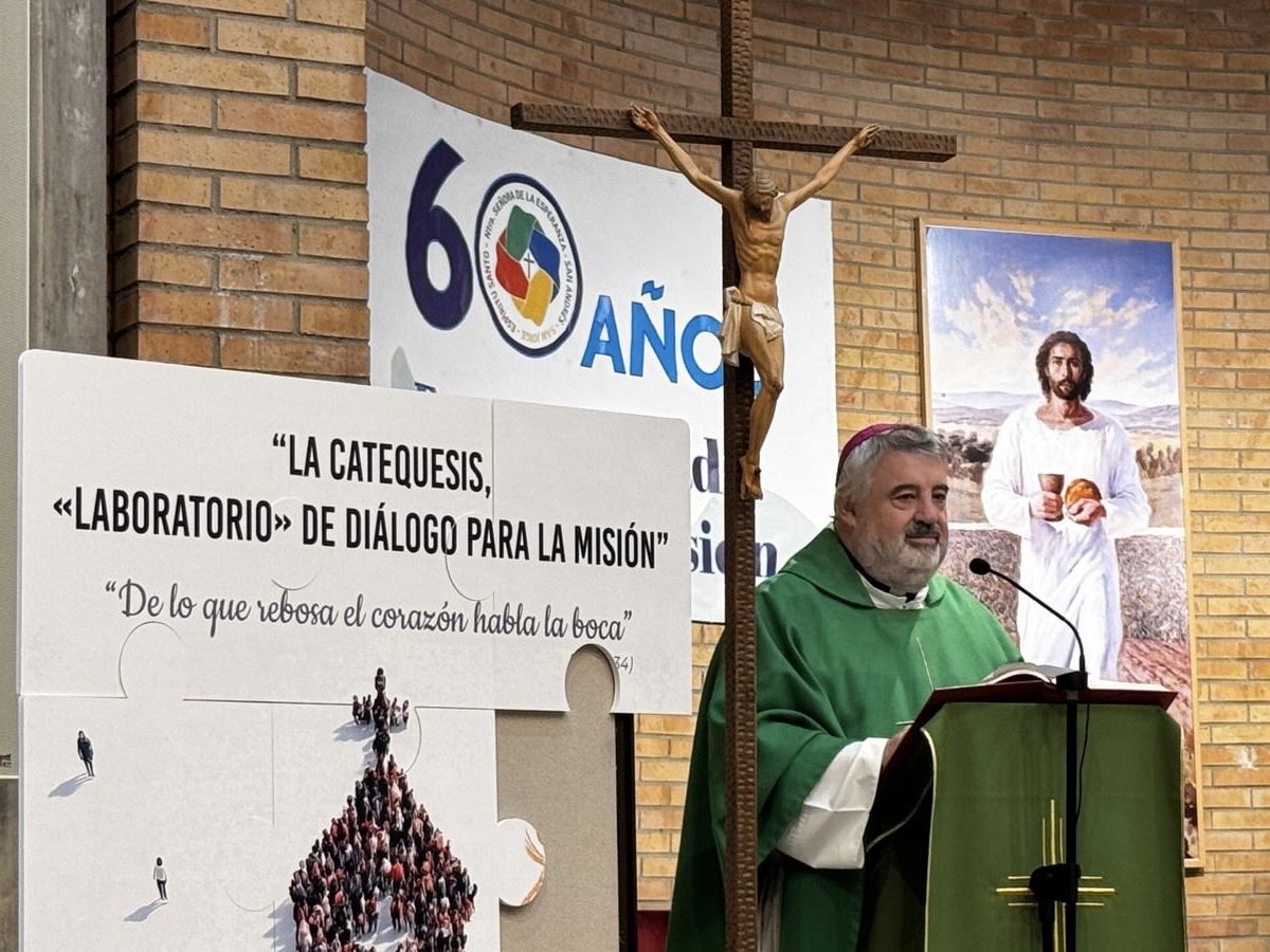 Envío diocesano de catequistas <a href="/iglesiaenaragon/">Iglesia en Aragón</a> <a href="/ArchiZaragoza/">Archidiócesis de Zaragoza</a> <a href="/Evangelizacion_/">Evangelización. Conferencia Episcopal Española</a>