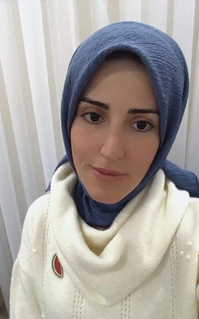 Biz her şeye esirgeyen ve bağışlayan, çokça esirgeyen ve çokça bağışlayan , hep esirgeyen ve hep bağışlayan Rabbin adıyla başlayan insanlarız. '☝️