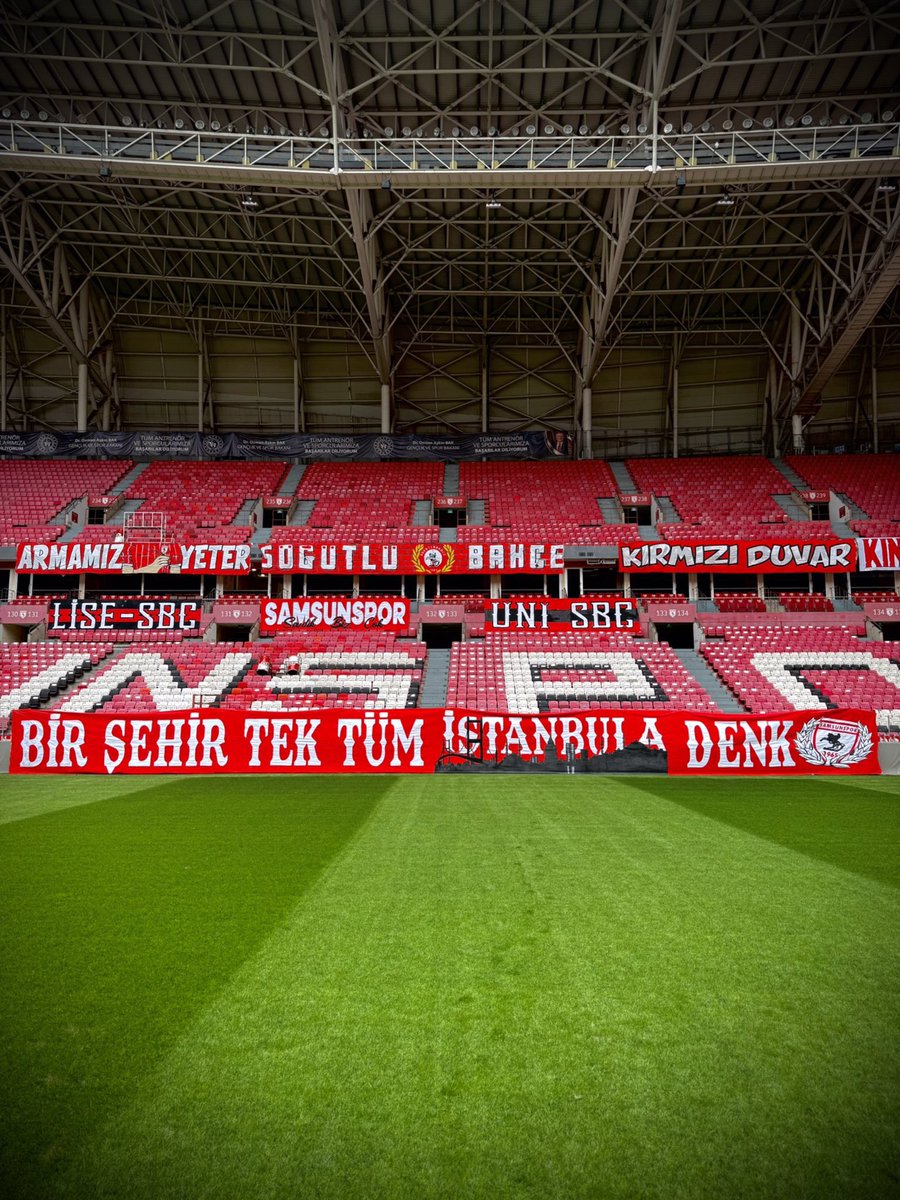 zcanerbil's tweet photo. Sonunu getiremedik..
Hakeme rağmen iyi mücadele.. 👏🏻

#Samsunspor https://t.co/ICB6IhpO7P