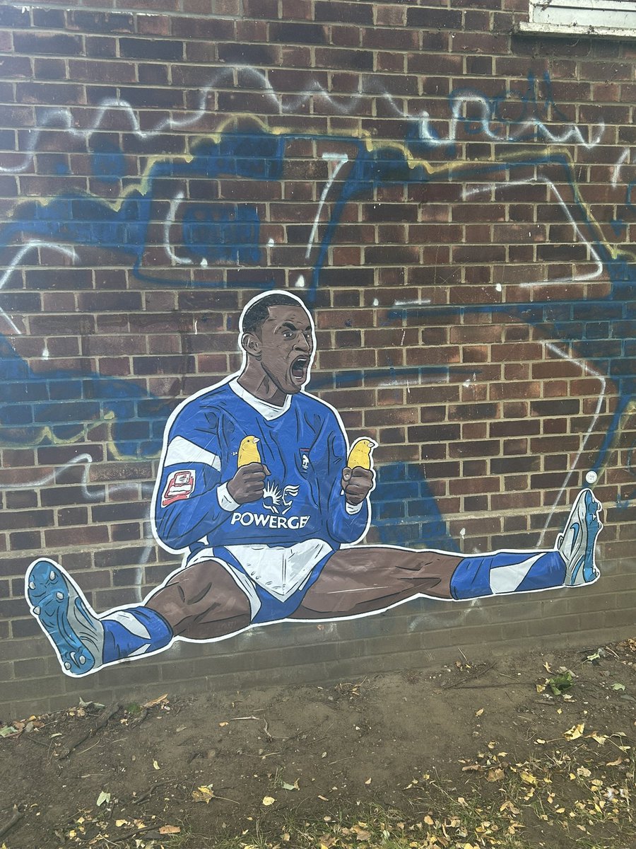 Whoever did this 👏👏👏hang it in the Louvre 💙🤍💙🤍 #itfc