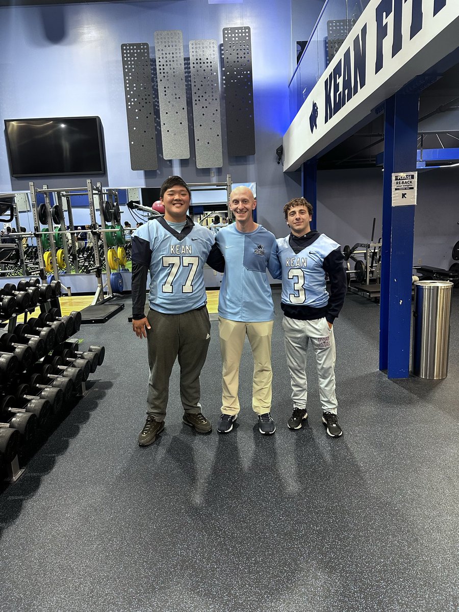 Thank you <a href="/KUFootball212/">Kean University Football</a> for the Gameday experience! Loved the school and the game! <a href="/CoachEvanDurand/">Evan Durand</a> <a href="/CoachGarrett53/">🔥⬆️ Dan Garrett ✊🏻💪🏼</a>
