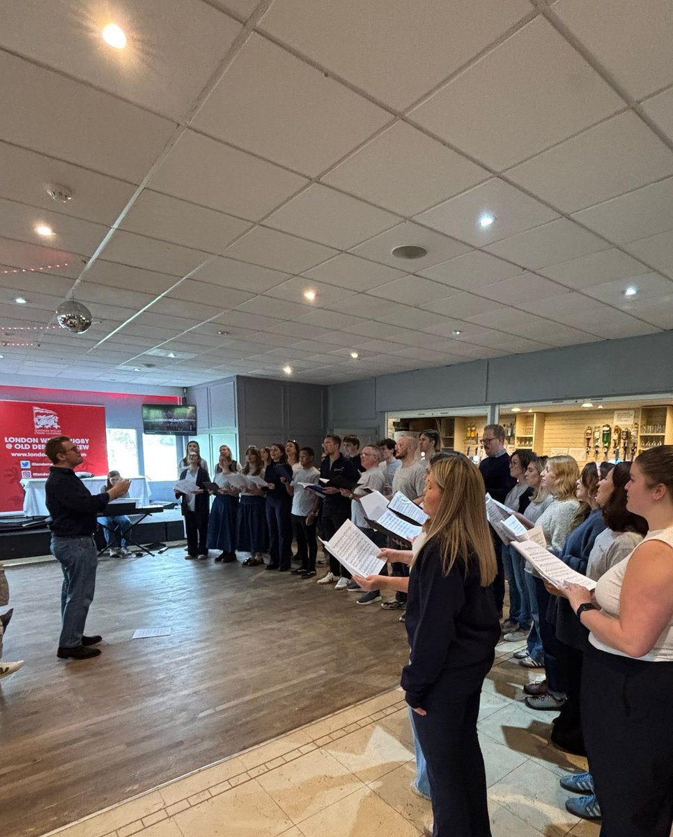 Côr Llundain tweet media