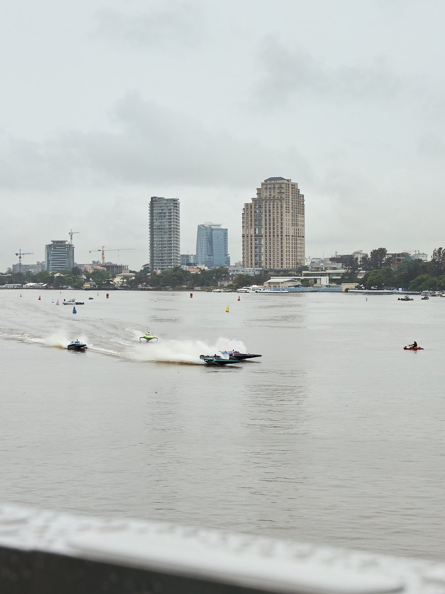 AweLagos's tweet photo. Faces, fits, and fast boats ⚡️
The E1 Lagos GP brought speed to the lagoon and style to the shore.
#E1LagosGP #AweLagos https://t.co/DLY034Dd6o