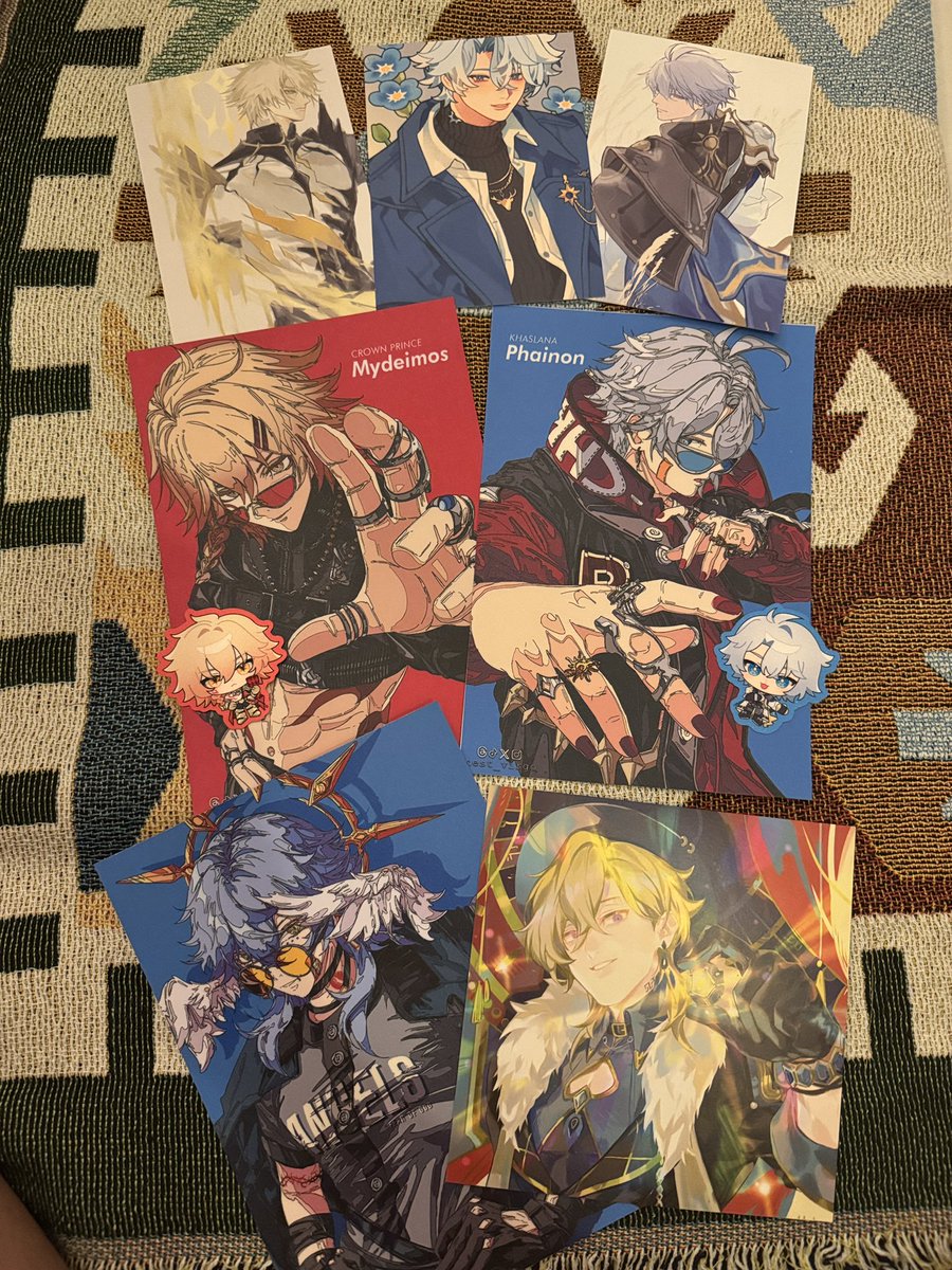 blondepierce_'s tweet image. lastly!!! #cosmania2025 fanart merch i never planned to get but either they were thoughtfully and artistically made OR rare merch!! 🥹 budol effect hays 😭