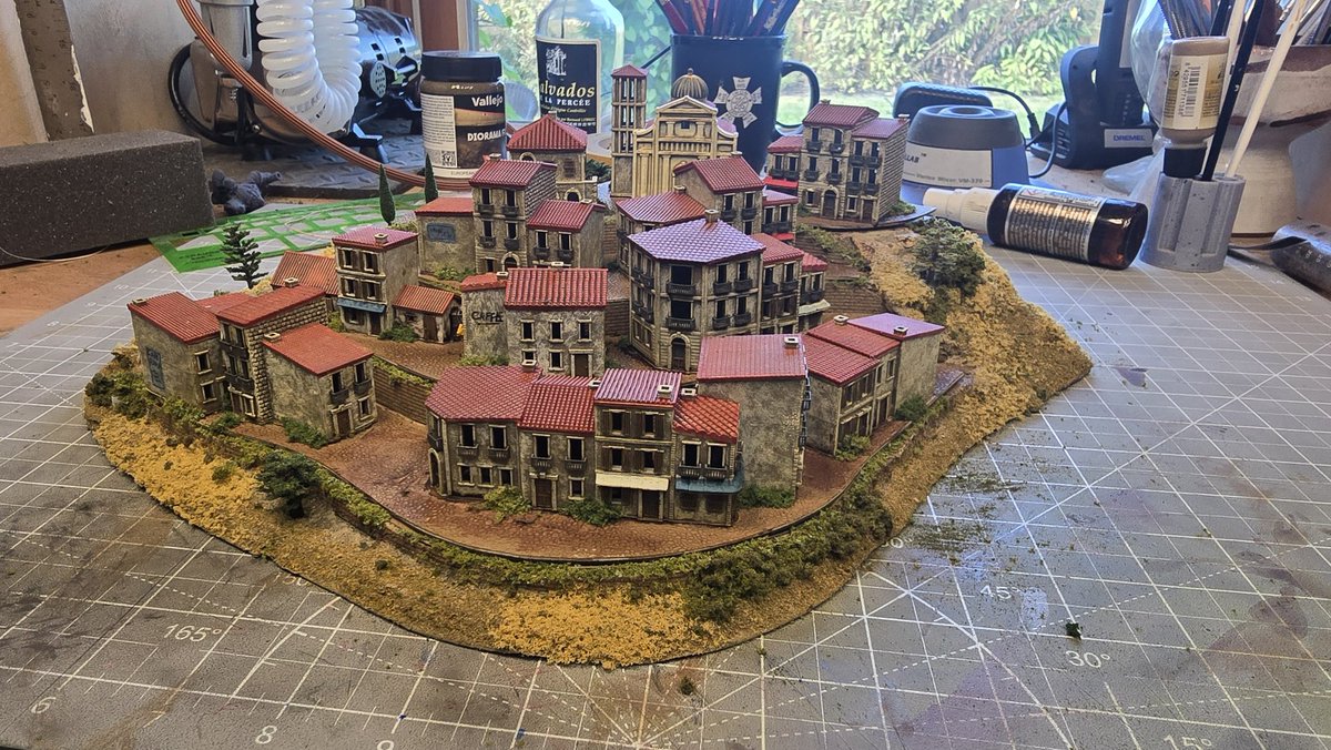 ProjectWargami1's tweet image. Finishing up a couple terrain pieces for a 6mm southern Italy game for Fall-In.