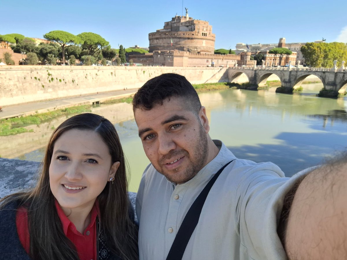 saddytorres's tweet photo. Emprendemos el retorno, sabes bien que estoy aquí y lo que queda por vivir, a tu lado lo agradezco... yo te voy a abrazar, hasta que que venga por mi la muerte... yo te voy a abrazar, hasta que ya no quede aliento. #Delirium https://t.co/t2ttOGo5fi