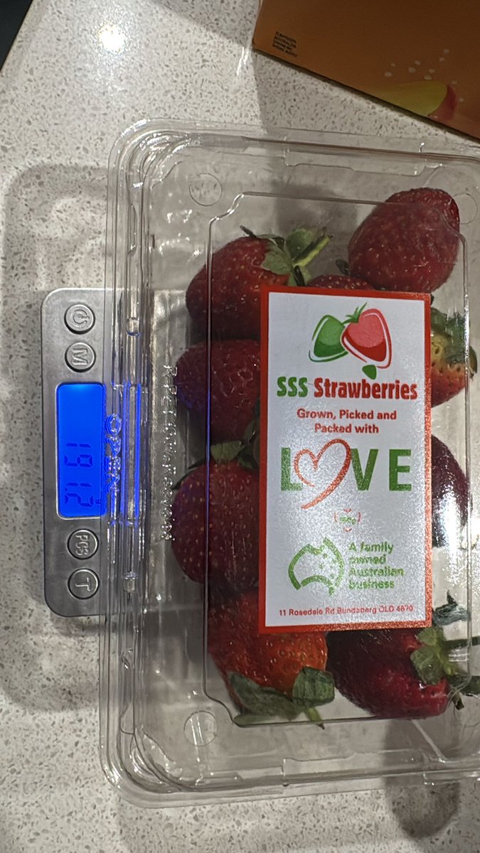 s2dwarfs's tweet image. Should I start bringing my scale to buy groceries, or should I go somewhere else @woolworths?