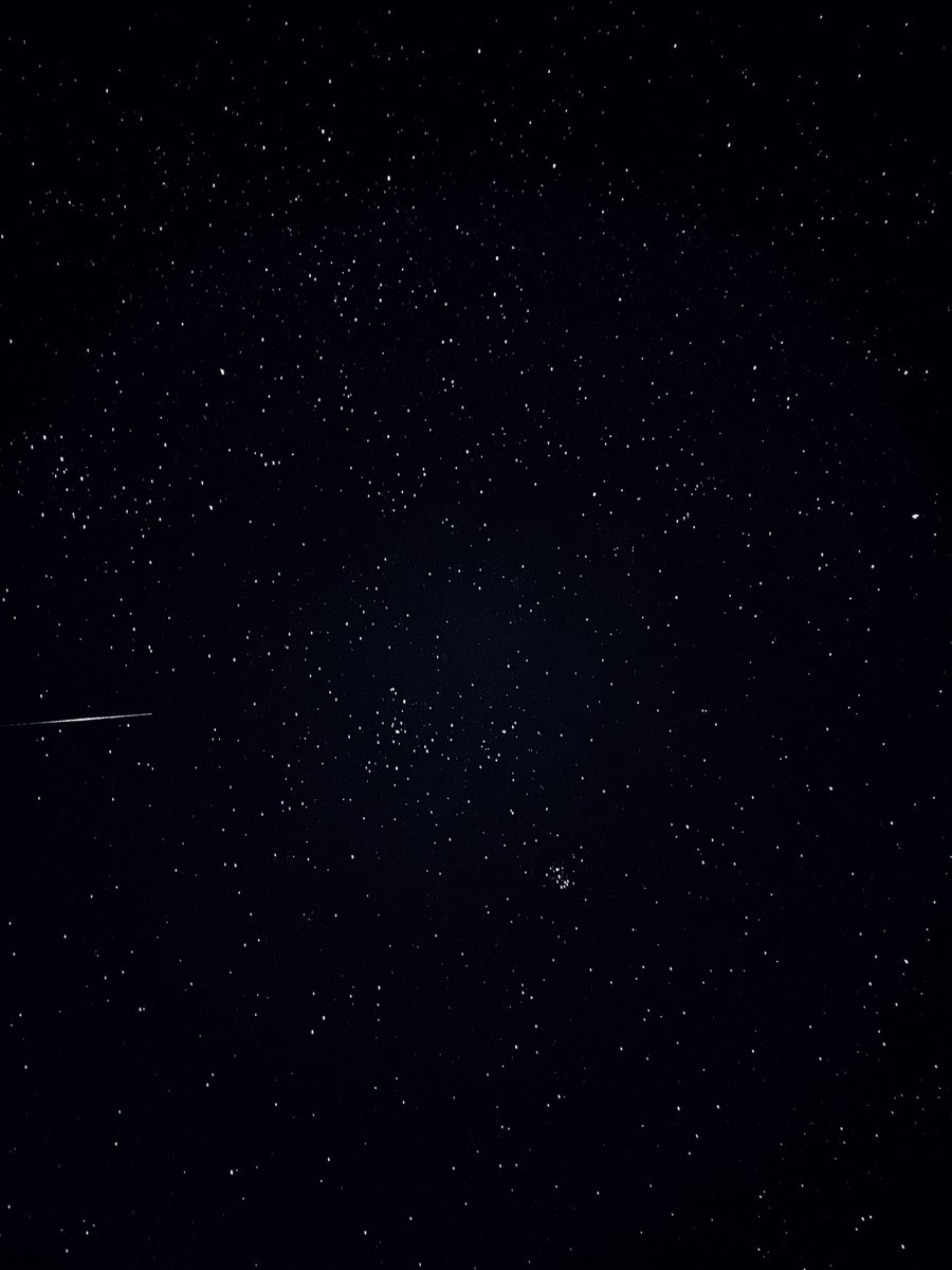 وأعظَمُ ما تُكَلِّفُني اللّيالي
سُكوتٌ عندما يَجِبُ الكَلامُ