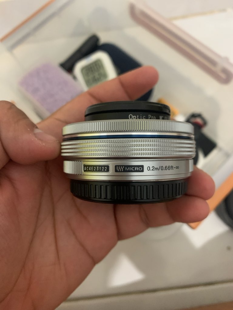 X_periman's tweet photo. WTS lensa for lumix olympus dengan mount MFT
Focal length 14-42 
Kondisi mulus tersedia lenscap
Bebas jamur
Open 1.2 negotiable https://t.co/LOQdXqU91U
