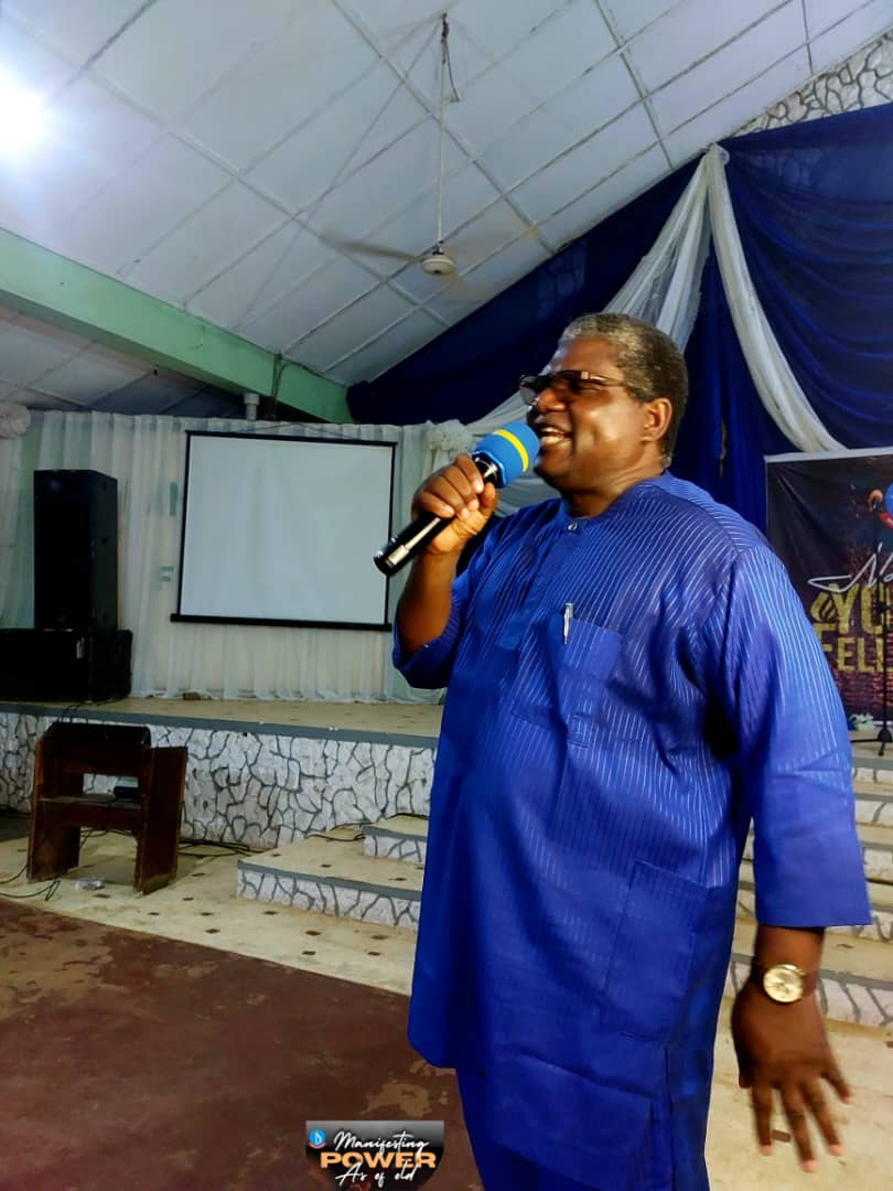 Doulos_Youth's tweet photo. 🔥 When men pray, power breaks out!
At #NYC2025, we’re not just gathering — we’re igniting a revival! 🙏⚡
Men on their knees, nations on their feet. 💥
📍 Youth Camp, Eyenkorin, Ilorin
#ManifestingPowerAsOfOld #DoulosMinistries #PrayerFire #RevivalGeneration #NYC2025 https://t.co/PzaiOt9I3n