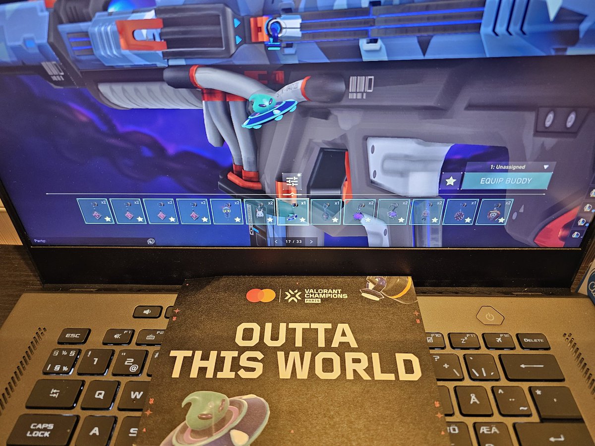 wowitszero's tweet image. I finally got the cute outta this world buddy from champs :3 I had missed out on the twitch prime reward that month!